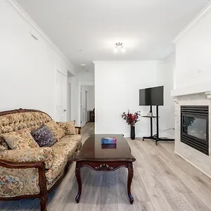 Explore From Deluxe 2b/1b Basement , Vancouver Canada